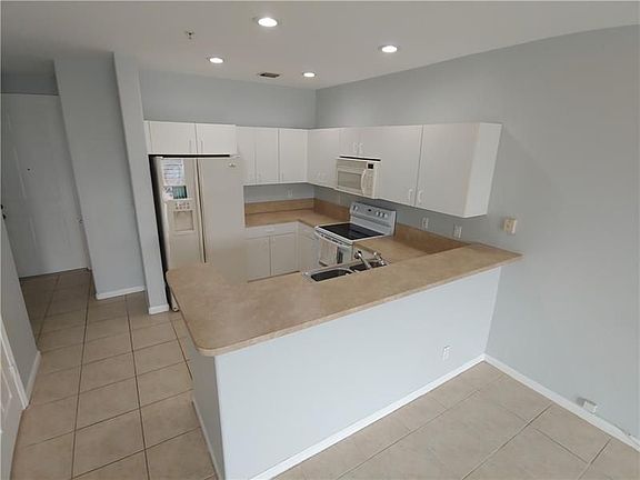 4th image of 3508 NW 14th Ct
