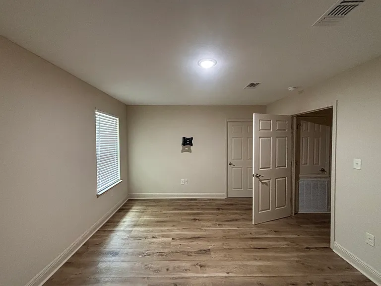 321 Nelson Rd #321 — Photo 6