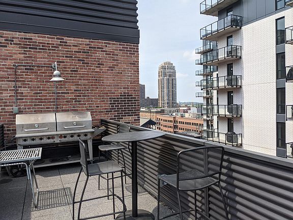 5th image of 207 Park Ave #207