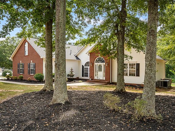 2nd image of 191 Amberwood Dr