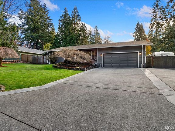 3rd image of 1612 Camden Park Dr SW