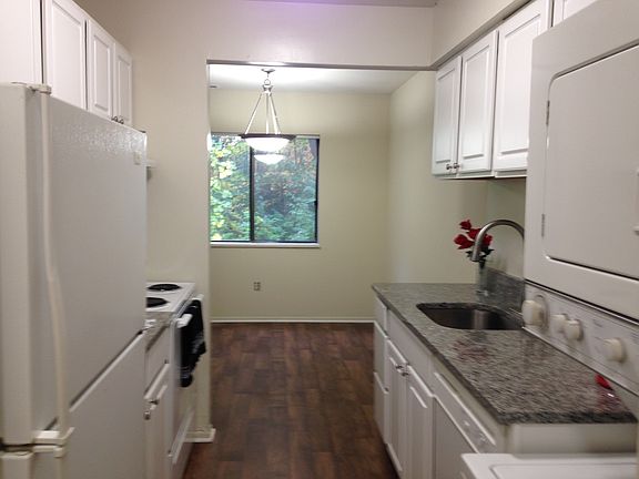 5th image of 1535 Natalie Ln APT 305
