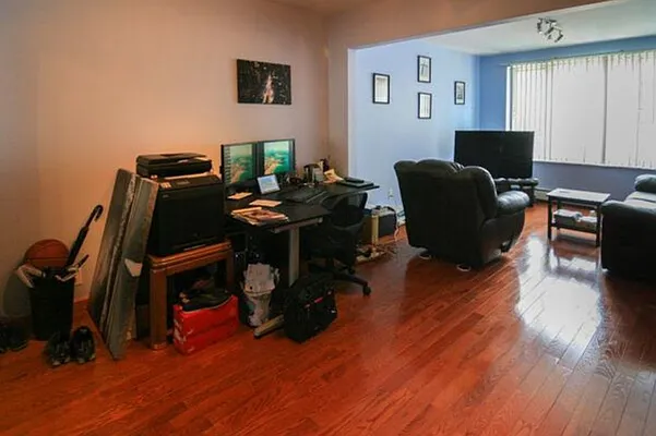 Rented by Horowitz Real Estate | media 31