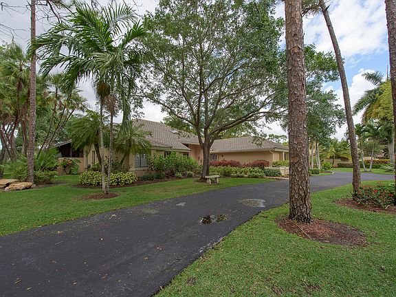3rd image of 5388 E Leitner Dr