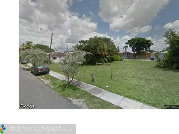 2227 Hope St, Hollywood, FL 33020
