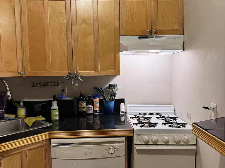 110 Brainerd Rd #9 — Photo 8