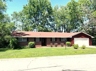 204 Bluebird Ln, Lebanon, MO 65536