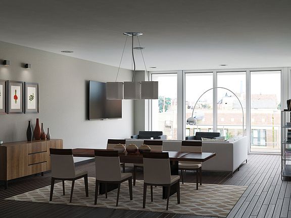 3rd image of 906 N Ashland Ave #1