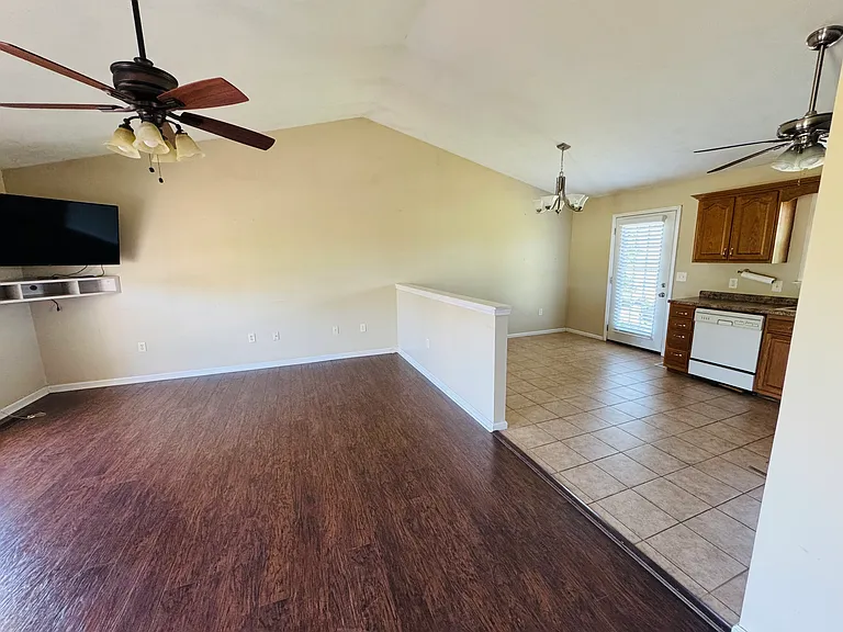 6832 Greenbrook Dr — Photo 5