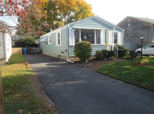 21 Ashley St, Cranston, RI 02920