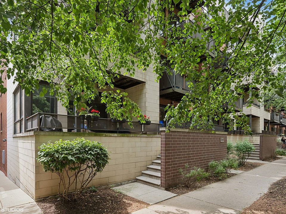 1st image of 2241 W Wabansia Ave APT 401