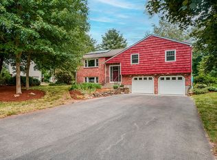 465 Dailey Dr, Franklin, MA 02038