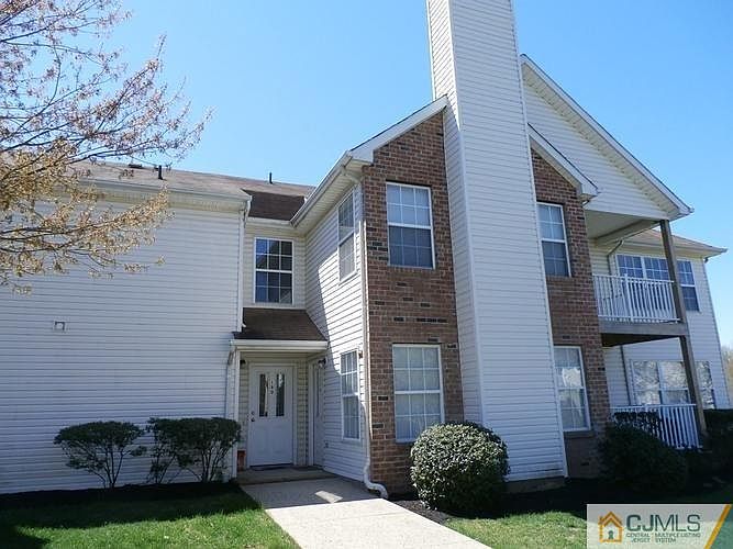 1st image of 180 Lackland Ave #180
