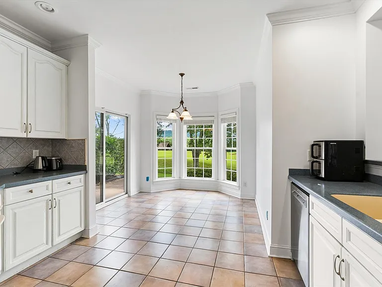 901 Renaissance Ct — Photo 15