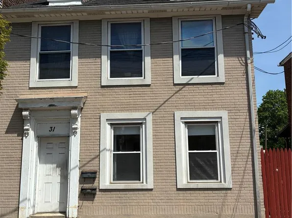 31 W Main St, Macungie, PA 18062