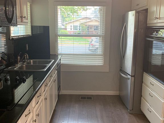 5th image of 1616 Santa Ynez Way