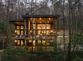 171 Huckleberry Ln, Mineral Bluff, GA 30559