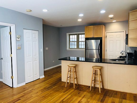 2nd image of 1618 W Wallen Ave APT 1