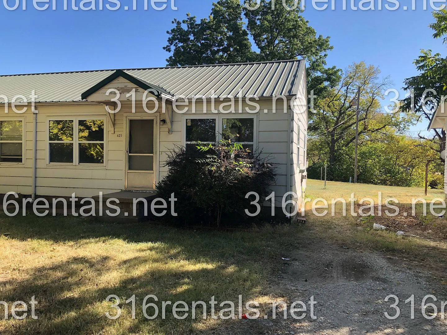 $650 - 1 bed 1 bath - Single Family Home — Photo 2