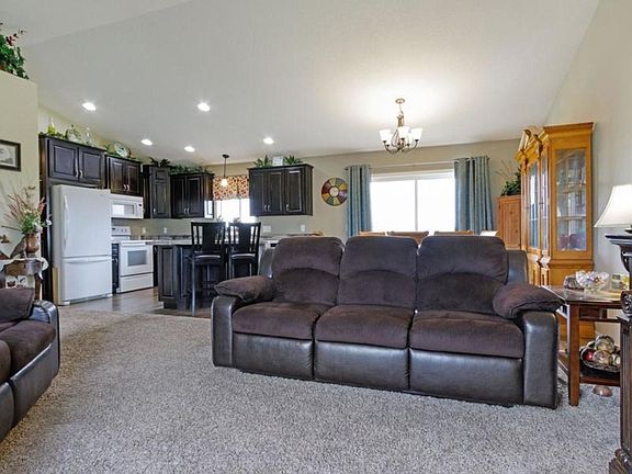 5th image of 340 Fawn Meadows Way NE