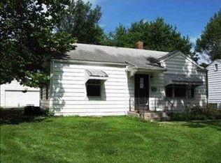 1193 SW Collins Ave, Topeka, KS 66604