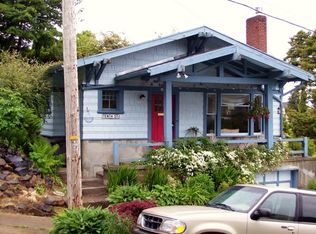 1055 10th St, Astoria, OR 97103