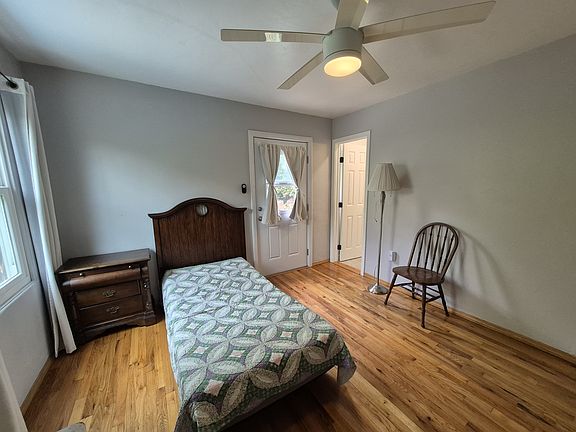 4th image of 3120 Nimitz Blvd