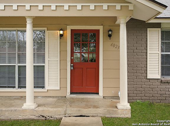 3rd image of 6823 Blue Lake Dr