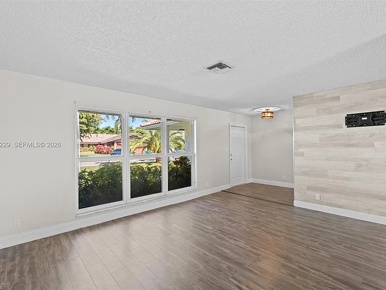 3165 NW 116th Ave — Photo 11
