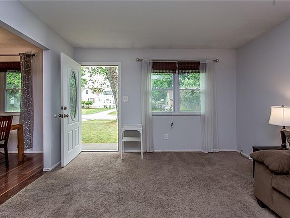 3rd image of 3423 W 231st St