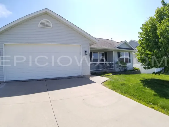435 68th Ave SW, Cedar Rapids, IA 52404