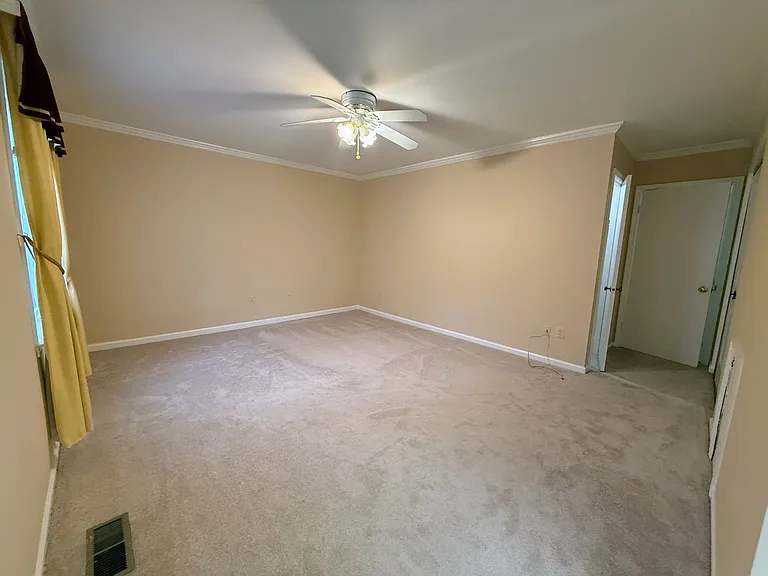 6921 Lafayette Park Dr — Photo 4