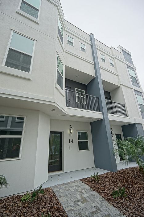 1st image of 1523 W North B St #14