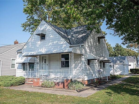 2nd image of 561 Fairway Blvd