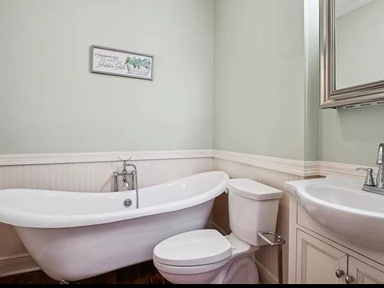 5162 Spain St — Photo 7