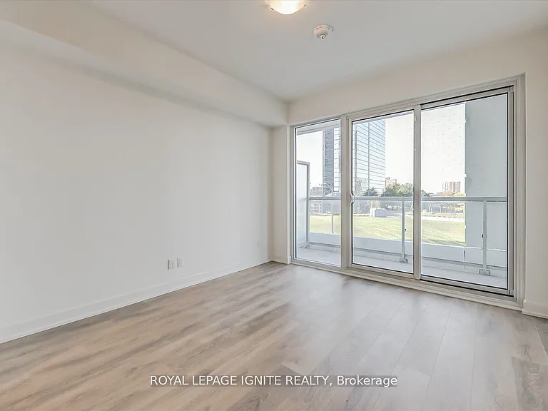 2033 Kennedy Rd #315 — Photo 11