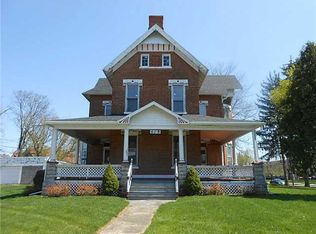 608 Avon Pl, Napoleon, OH 43545