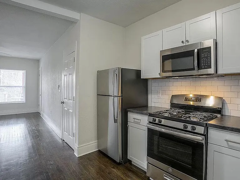 716 Gladstone Ave #2 — Photo 4
