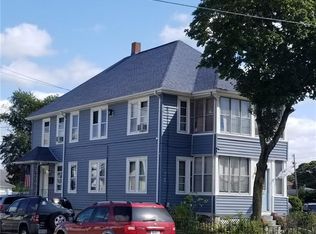 12 Harris St, Pawtucket, RI 02861