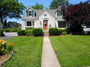 342 S Van Dien Ave, Ridgewood, NJ 07450