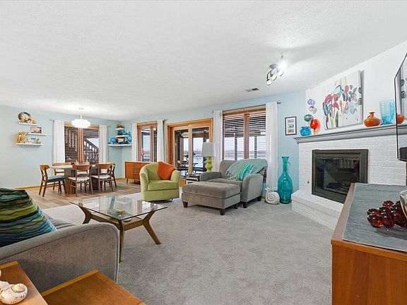 5th image of 4624 Navajo St APT 14