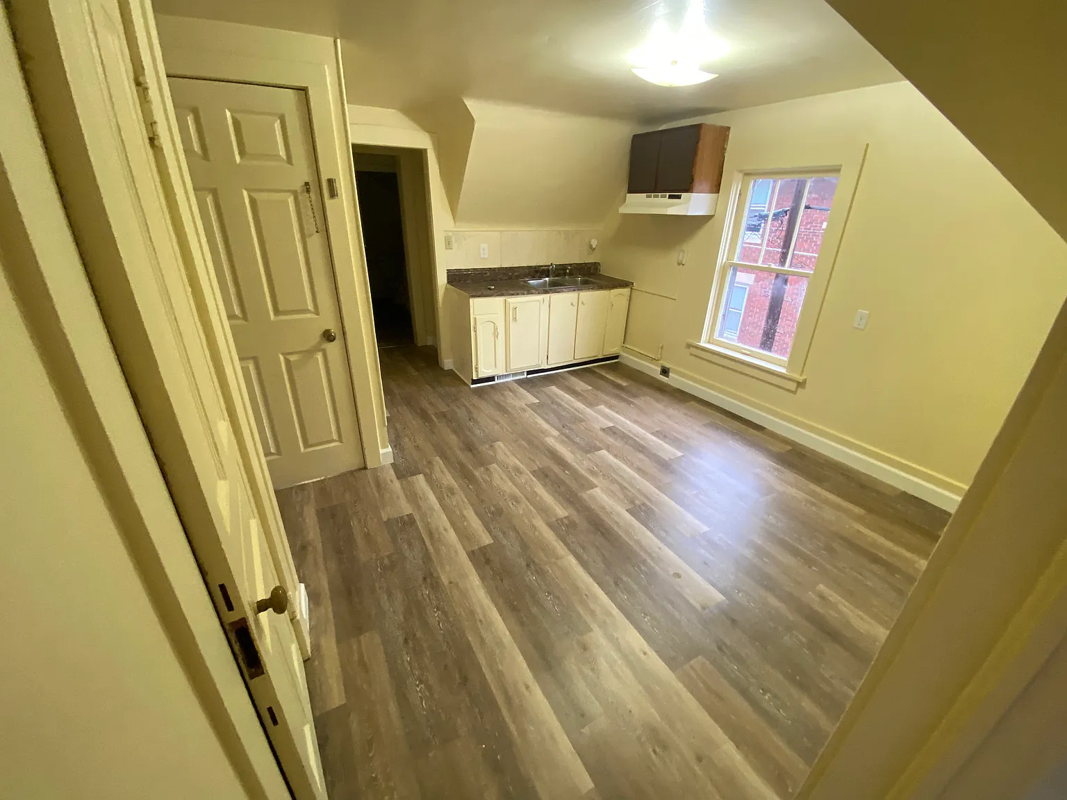 209 York St — Photo 3