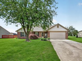 6626 Crossbridge Dr, Noblesville, IN 46062