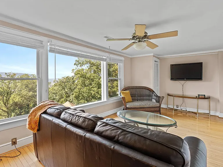 549 S Crest Rd #1 — Photo 5