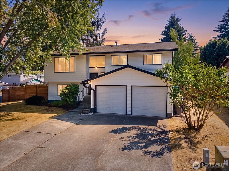 2nd image of 4911 SW 324th Place