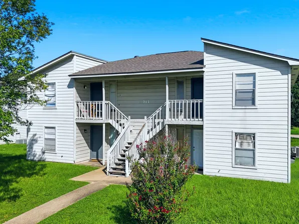 713 Vassar Court