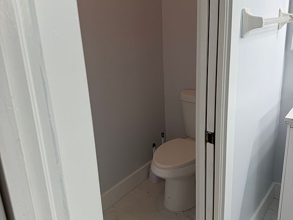 3rd image of 3682 Kent Dr