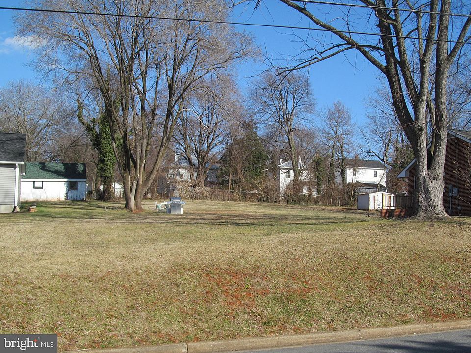 2nd image of Montevista Ave