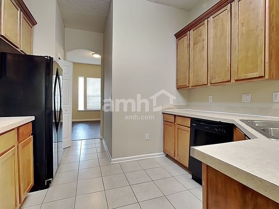 4th image of 8420 Candlewood Cove Trl