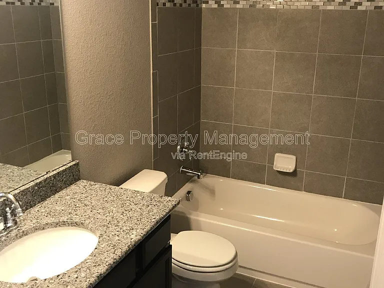 2063 Tabor St — Photo 11